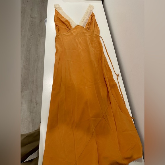 Aritzia Adelphi silk slip dress - Picture 7 of 10